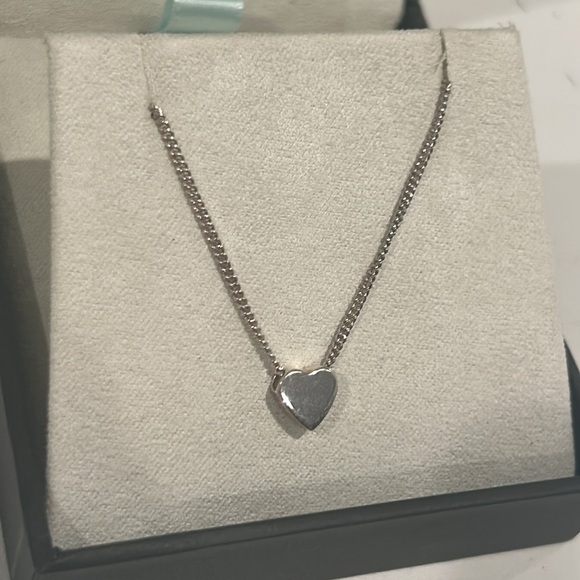 Zena sterling silver contemporary mini heart necklace 16.5” - Picture 3 of 7